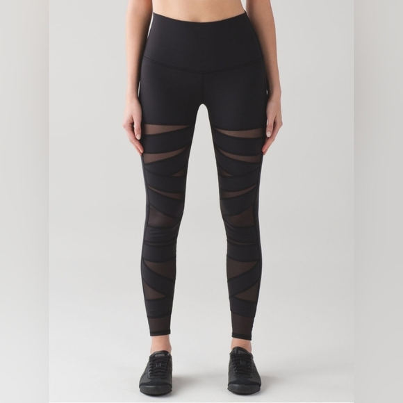 Lululemon Wander Under Mesh Tech Size 4! - Picture 1 of 4
